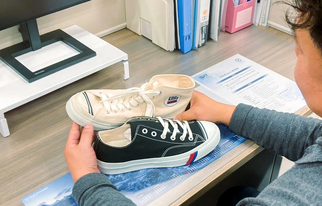 シューズメーカー事業